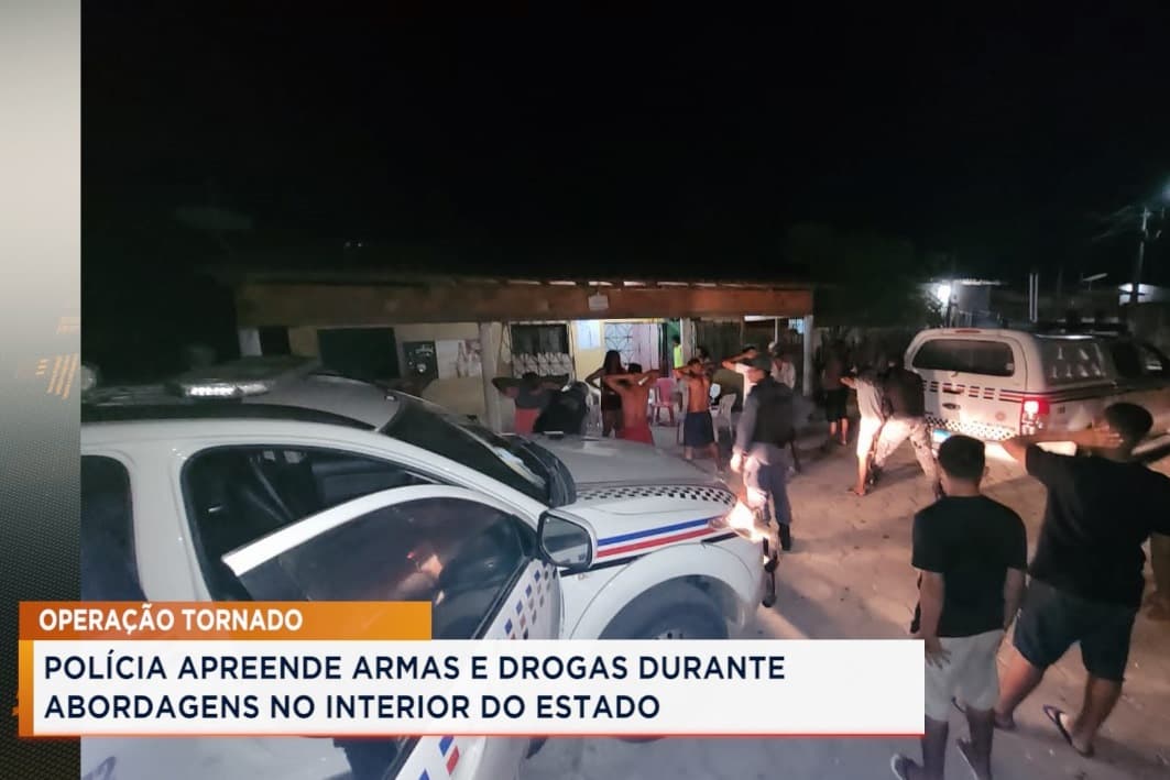 Humberto de Campos: polícia apreende armas e drogas durante abordagens