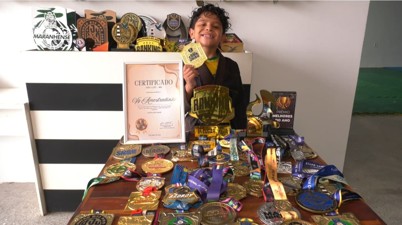 Jovem maranhense coleciona medalhas no jiu-jítsu aos oito anos de idade