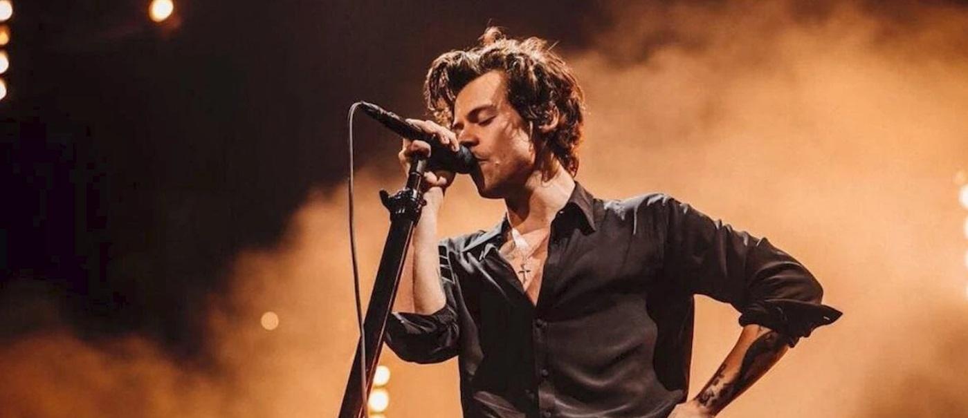 Fãs de Harry Styles enfrentam prejuízos após cancelamento de show em São Paulo