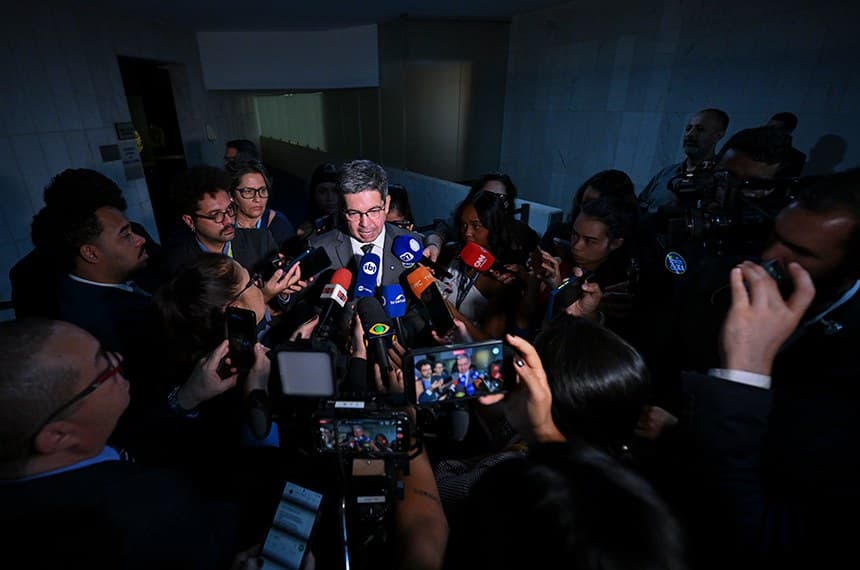 Votação da PEC do fim da escala 6x1 acontecerá até outubro