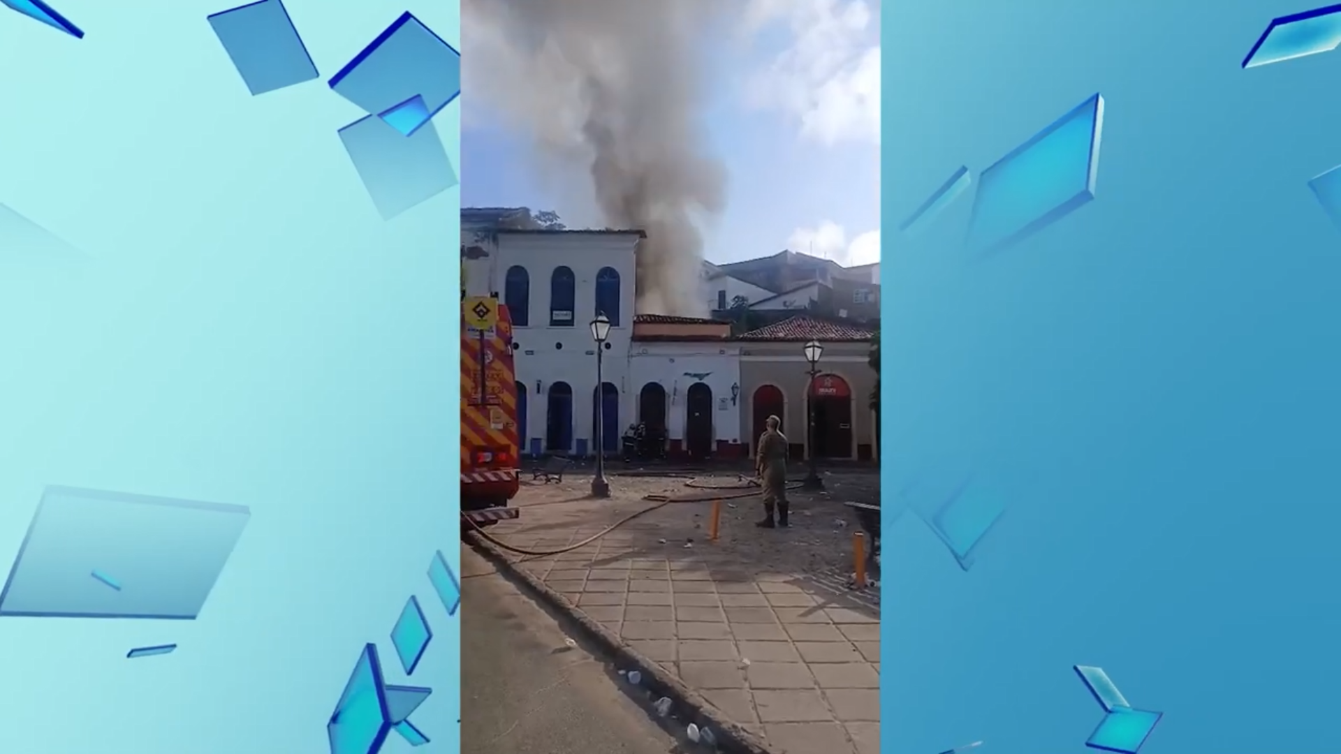 Incêndio atinge bar em casarão no Centro Histórico de São Luís