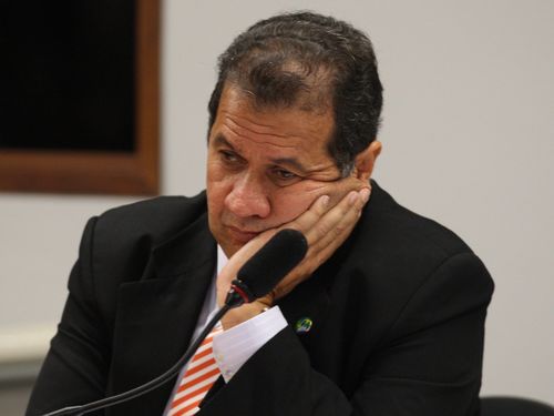 Dilma aceita pedido de demissão de Carlos Lupi
