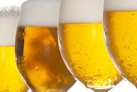 Parlamentares fecham cerco contra bebida alcóolica