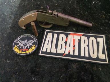 Adolescentes são apreendidos por porte de arma de fogo na Cidade Operária
