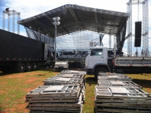 Festa da virada em Brasília custará R$ 2,3 milhões ao cofres públicos Festa da virada em Brasília custará R$ 2,3 milhões ao cofres públicos