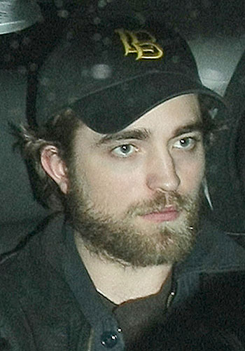 Conheça o novo visual de Robert Pattinson