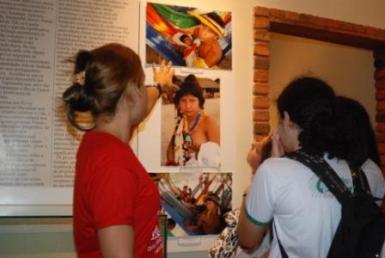 VI Mostra SESC Guajajara de Artes realiza programação indígena com exposição e oficinas