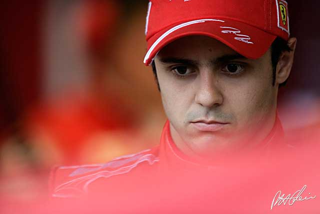 Ferrari diz que Massa não está com o futuro definido