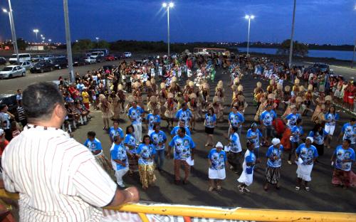 Grupos de bumba-boi participam de ensaio técnico para desfile na escola Beija-Flor