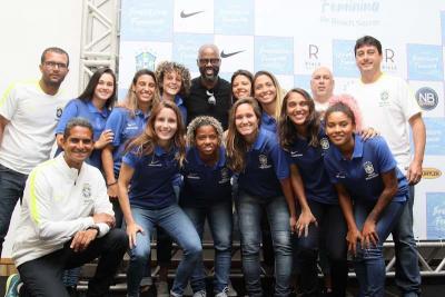 Beach Soccer: 1ª Seleção Brasileira Feminina é apresentada oficialmente