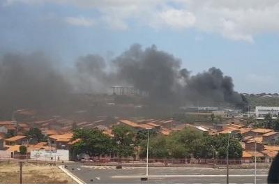 Incêndio atinge delegacia de polícia na Vila Palmeira