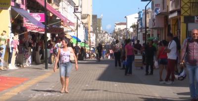 Feriado: horário do comércio será estendido no sábado (12)