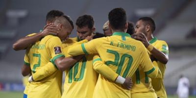 Brasil vence o Peru e lidera as Eliminatórias para a Copa do Mundo