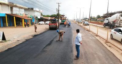 Iniciada etapa de asfaltamento da obra do BRT no Araçagi