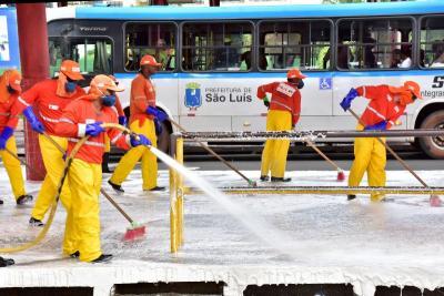 agentes de limpeza higienizam terminal de integração