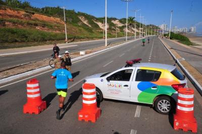 Litorânea: trecho interditado garante lazer com segurança