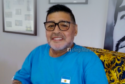 Morre Diego Armando Maradona, lenda do futebol mundial