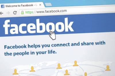 CPI quer informações sobre contas excluídas do Facebook  ligadas a Bolsonaro
