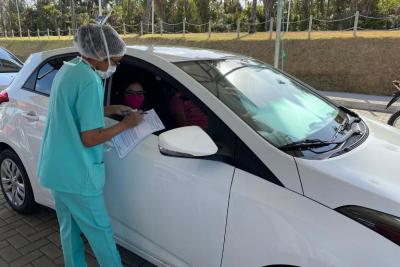 Covid-19: mais de 5 mil pessoas testadas no drive-thru do Parque do Rangedor