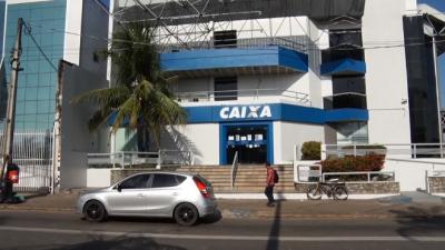 Caixa paga auxílio emergencial para 3,9 mi nascidos em junho