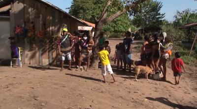 Voluntária arrecada doações para indígenas em Imperatriz