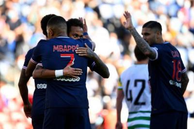 Neymar brilha e PSG goleia Celtic por 5 a 0 em amistoso