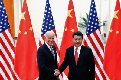 Biden e Xi discutem por telefone necessidade de evitar conflito