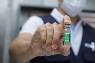 Saúde recebe 3,9 milhões de doses da vacina Covid-19 da Fiocruz