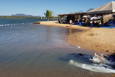 Carolina: praia particular reúne famílias e amigos