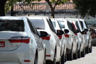 PL libera táxi para transporte de passageiros entre municípios 