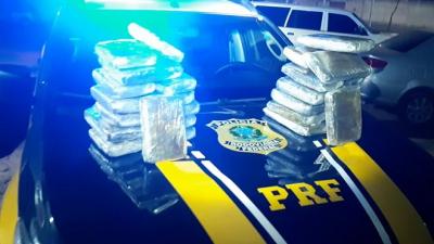 PRF apreende 30kg de droga com passageiros de ônibus em Açailândia