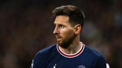 Messi amplia recorde e ganha 7ª Bola de Ouro da carreira