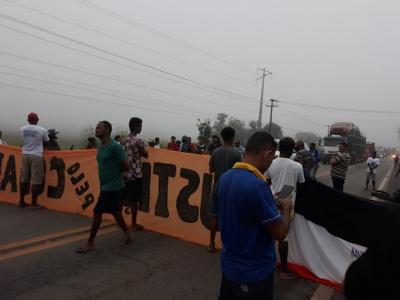 Protesto interdita trecho da  BR-316 em Bacabal
