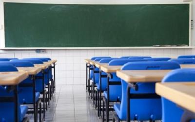 Professora é denunciada por terceirizar aulas na rede pública no MA
