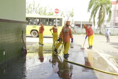 Exército auxilia na higienização do Terminal Cohab, em São Luís