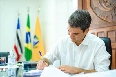 São Luís: Eduardo Braide nomeia 70 professores para a rede de ensino