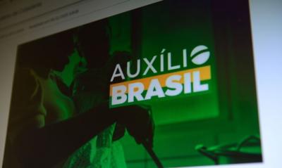 Caixa Econômica paga Auxílio Brasil a beneficiários com NIS final 8