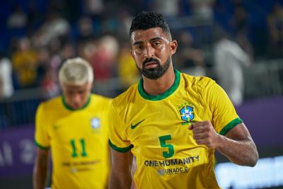 Seleção de Beach Soccer goleia a Arábia Saudita na estreia em Dubai