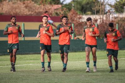 Sampaio inicia preparação para último desafio da Série B