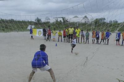 Escolinha de futebol estimula prática de esportes na zona rural de São Luís