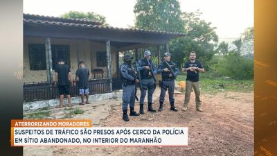 Polícia conduz suspeitos de tráfico de drogas no Coroadinho