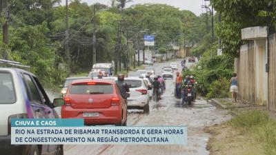 Rio na MA-201transborda e gera congestionamento na região metropolitana