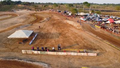 Carolina sedia terceira etapa do Campeonato de Motocross