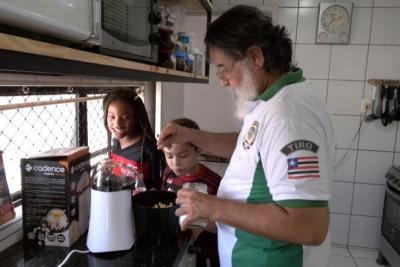 Jornalista comenta sonho de ser pai por meio da adoção