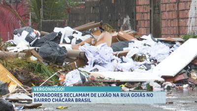 Moradores reclamam de descarte irregular na Chácara Brasil, em São Luís