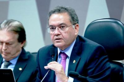 Roberto Rocha participa de evento sobre Reforma Tributária do Correio Braziliense