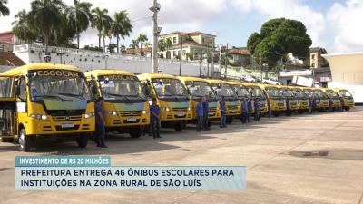 Prefeitura entrega 46 ônibus escolares para zona rural de São Luís