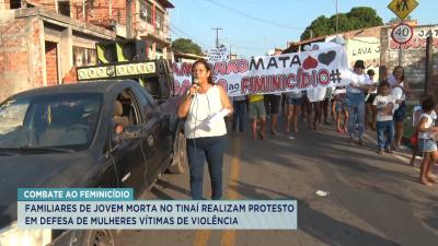 Caminhada protesta em defesa de mulheres vítimas de violência