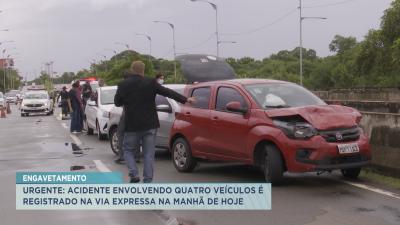 Via Expressa tem acidente envolvendo 4 carros nessa terça (24)