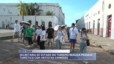 Artistas chineses participam de passeio turístico no Centro Histórico de São Luís